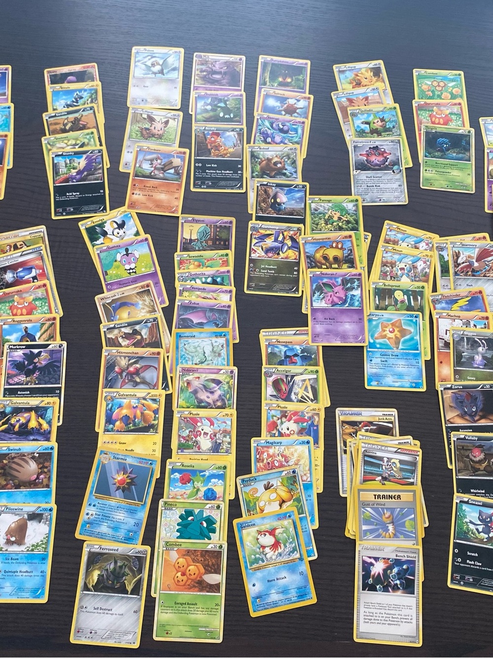 Pokémon cards lot of 140 cards